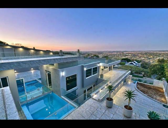 6 BEDROOM HOUSE FOR SALE IN FEATHERBROOKE ESTATE